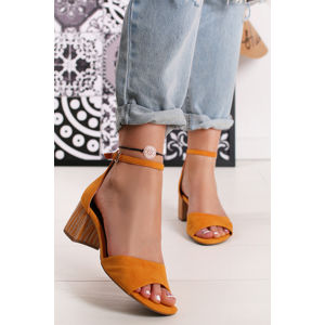 Oranžové sandály 2-28316