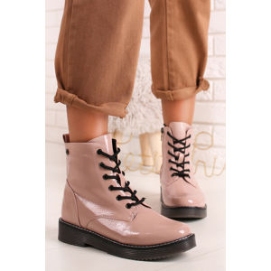 Světle růžové lakované kotníkové boty 44552