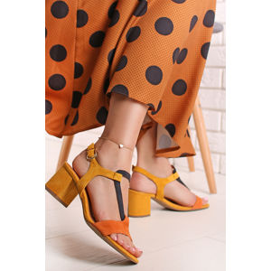 Žluto-oranžové kožené sandály 2-28352
