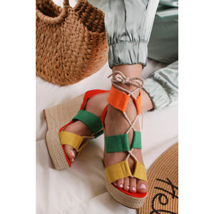 Oranžovo-zelené platformové sandály Carla